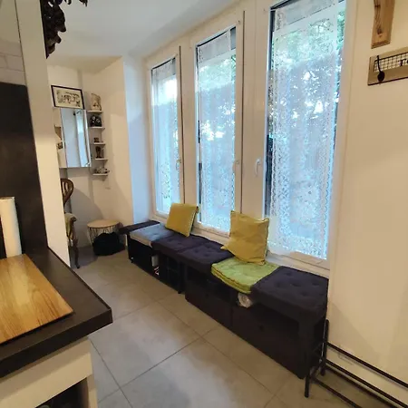 Joli Avec Cour Interieure Aix-les-Bains