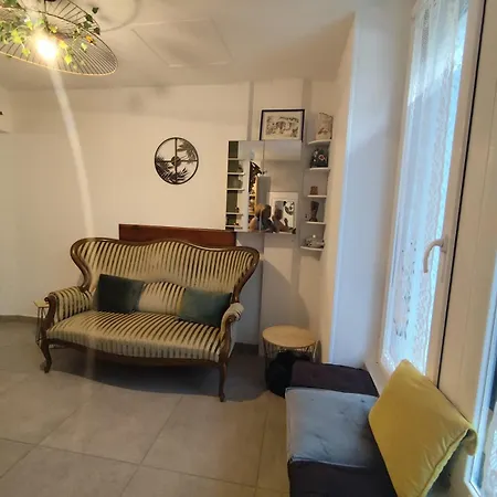 Lägenhet Joli Avec Cour Interieure Aix-les-Bains