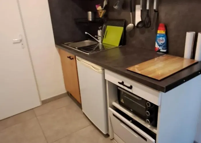 Joli Avec Cour Interieure *